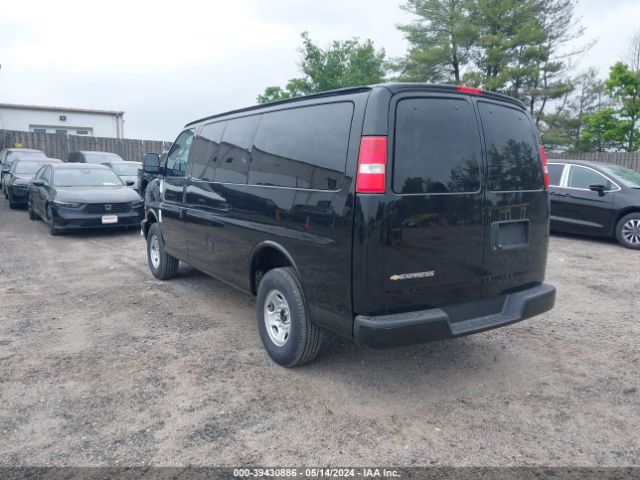 Photo 2 VIN: 1GAWGEFP1R1176823 - CHEVROLET EXPRESS PASSENGER 