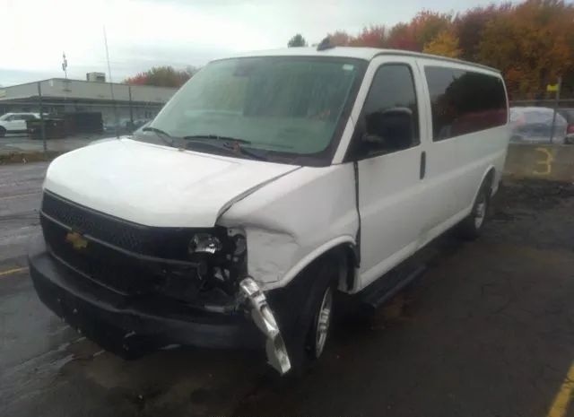 Photo 1 VIN: 1GAWGEFP3K1365785 - CHEVROLET EXPRESS PASSENGER 