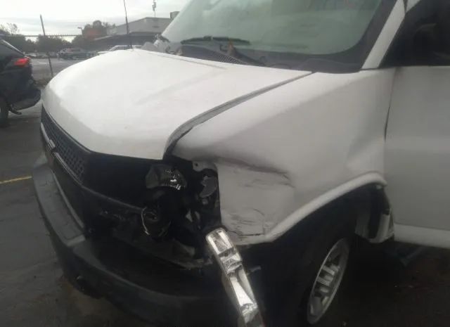 Photo 5 VIN: 1GAWGEFP3K1365785 - CHEVROLET EXPRESS PASSENGER 