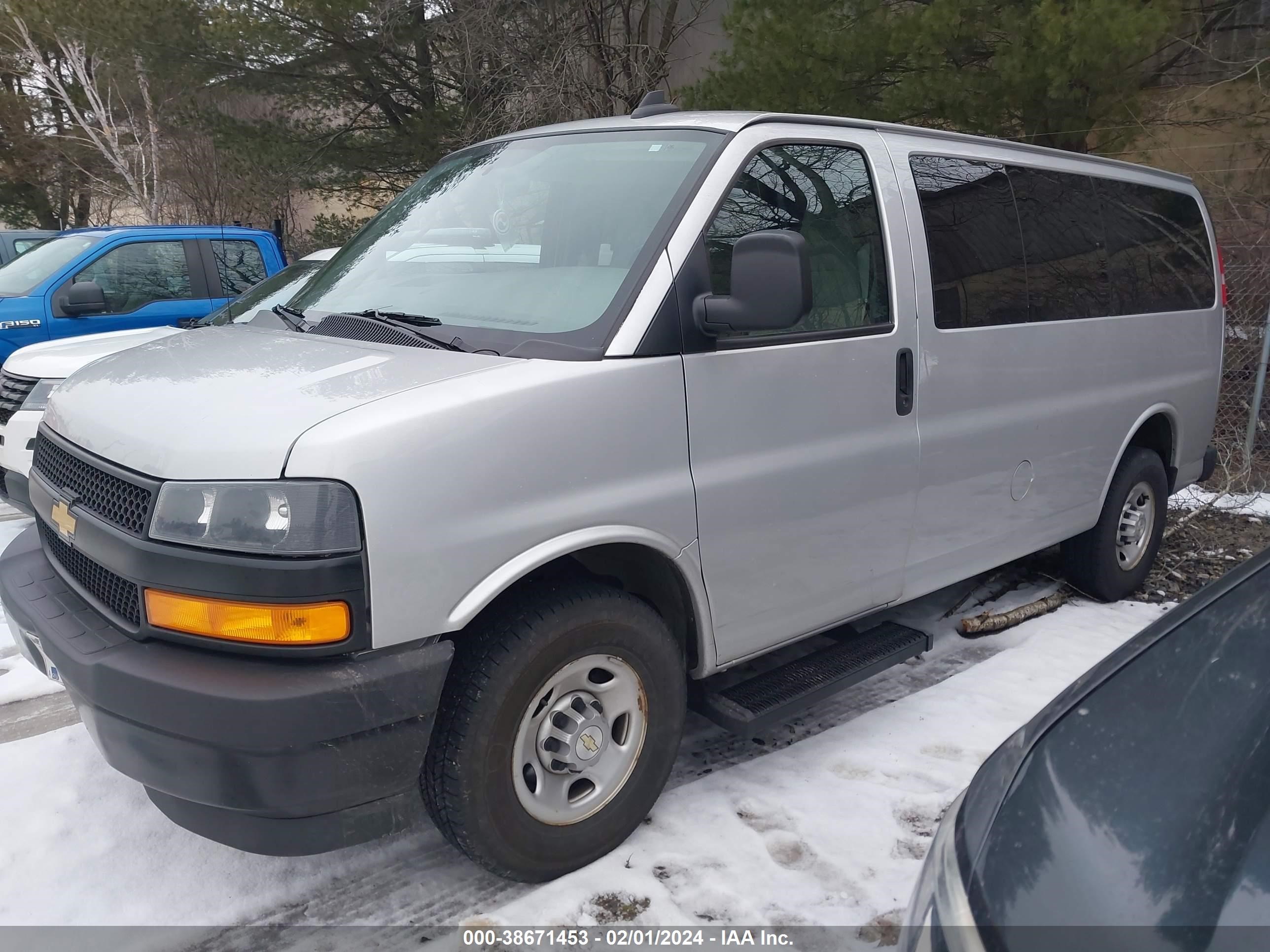 Photo 1 VIN: 1GAWGEFP4M1237591 - CHEVROLET EXPRESS 