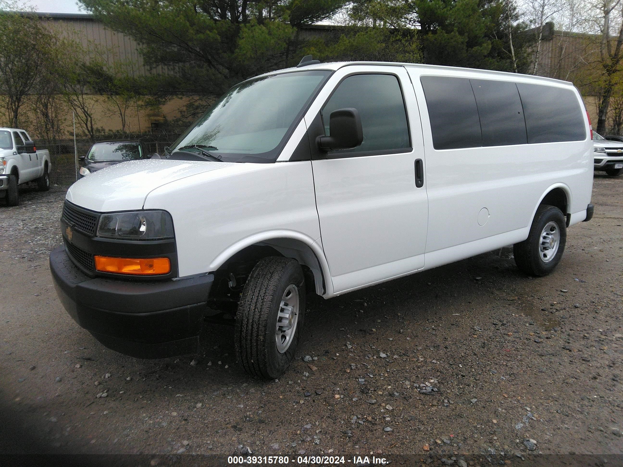 Photo 1 VIN: 1GAWGEFPXR1159132 - CHEVROLET EXPRESS 