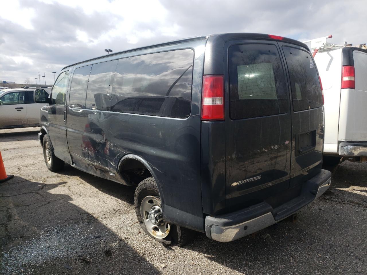 Photo 1 VIN: 1GAWGFFG0H1206687 - CHEVROLET EXPRESS 