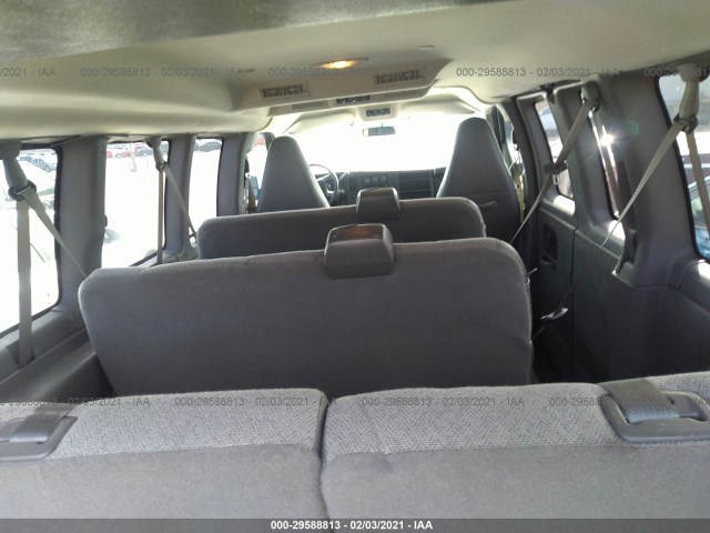 Photo 7 VIN: 1GAWGFFG1J1270727 - CHEVROLET EXPRESS PASSENGER 