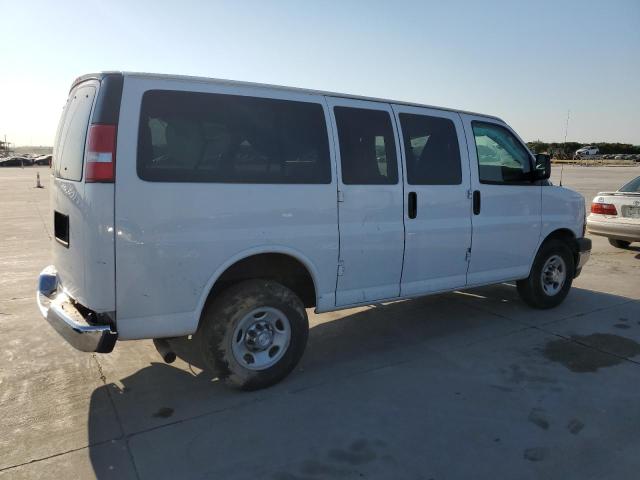 Photo 2 VIN: 1GAWGFFG9H1334779 - CHEVROLET EXPRESS G2 