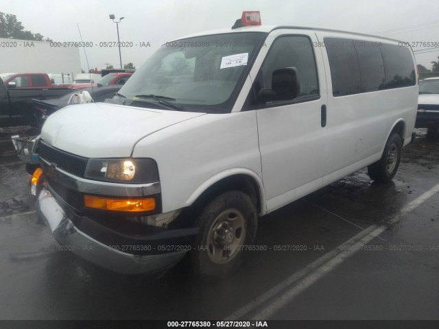 Photo 1 VIN: 1GAWGFFG9J1273777 - CHEVROLET EXPRESS PASSENGER 