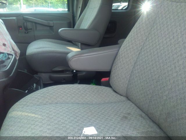 Photo 4 VIN: 1GAWGFFG9L1128631 - CHEVROLET EXPRESS PASSENGER 