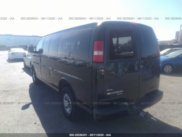 Photo 2 VIN: 1GAWGPFA2B1150454 - CHEVROLET EXPRESS PASSENGER 