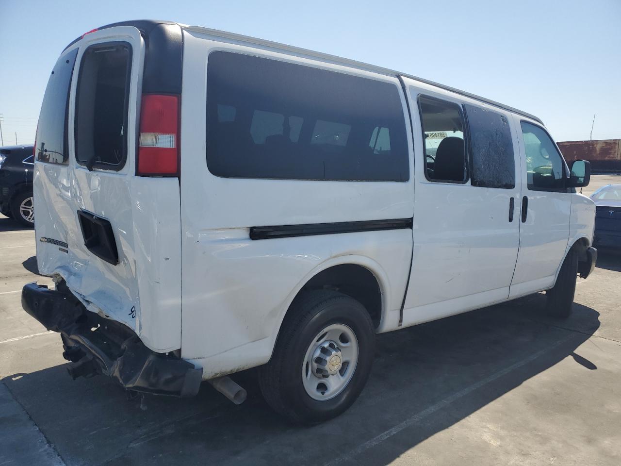 Photo 2 VIN: 1GAWGPFA4D1189176 - CHEVROLET EXPRESS 