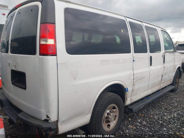 Photo 3 VIN: 1GAWGPFG4F1245186 - CHEVROLET EXPRESS 