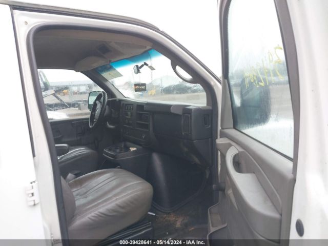 Photo 4 VIN: 1GAWGPFGXB1148794 - CHEVROLET EXPRESS 2500 