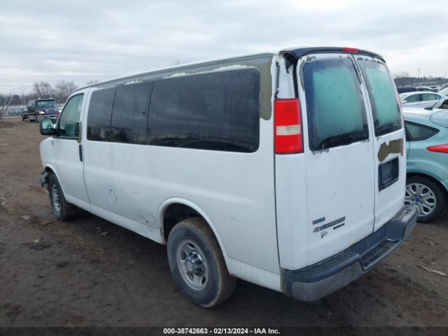 Photo 2 VIN: 1GAWGRFA3B1140592 - CHEVROLET EXPRESS 2500 