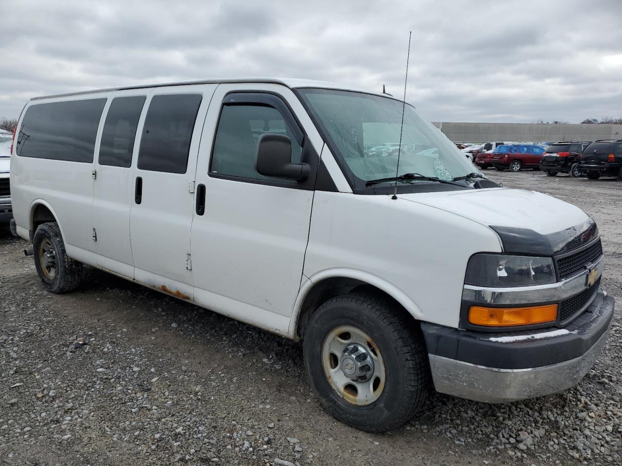 Photo 3 VIN: 1GAZG1FG0E1115947 - CHEVROLET EXPRESS 