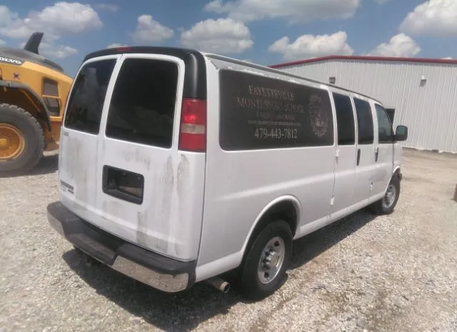 Photo 3 VIN: 1GAZG1FG1C1131913 - CHEVROLET EXPRESS PASSENGER 