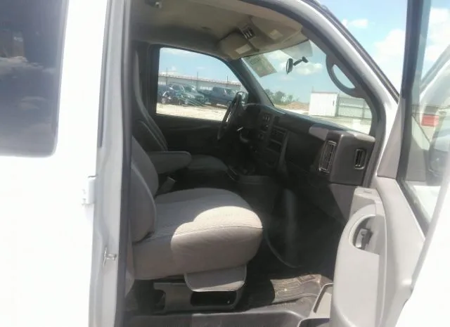 Photo 4 VIN: 1GAZG1FG1C1131913 - CHEVROLET EXPRESS PASSENGER 