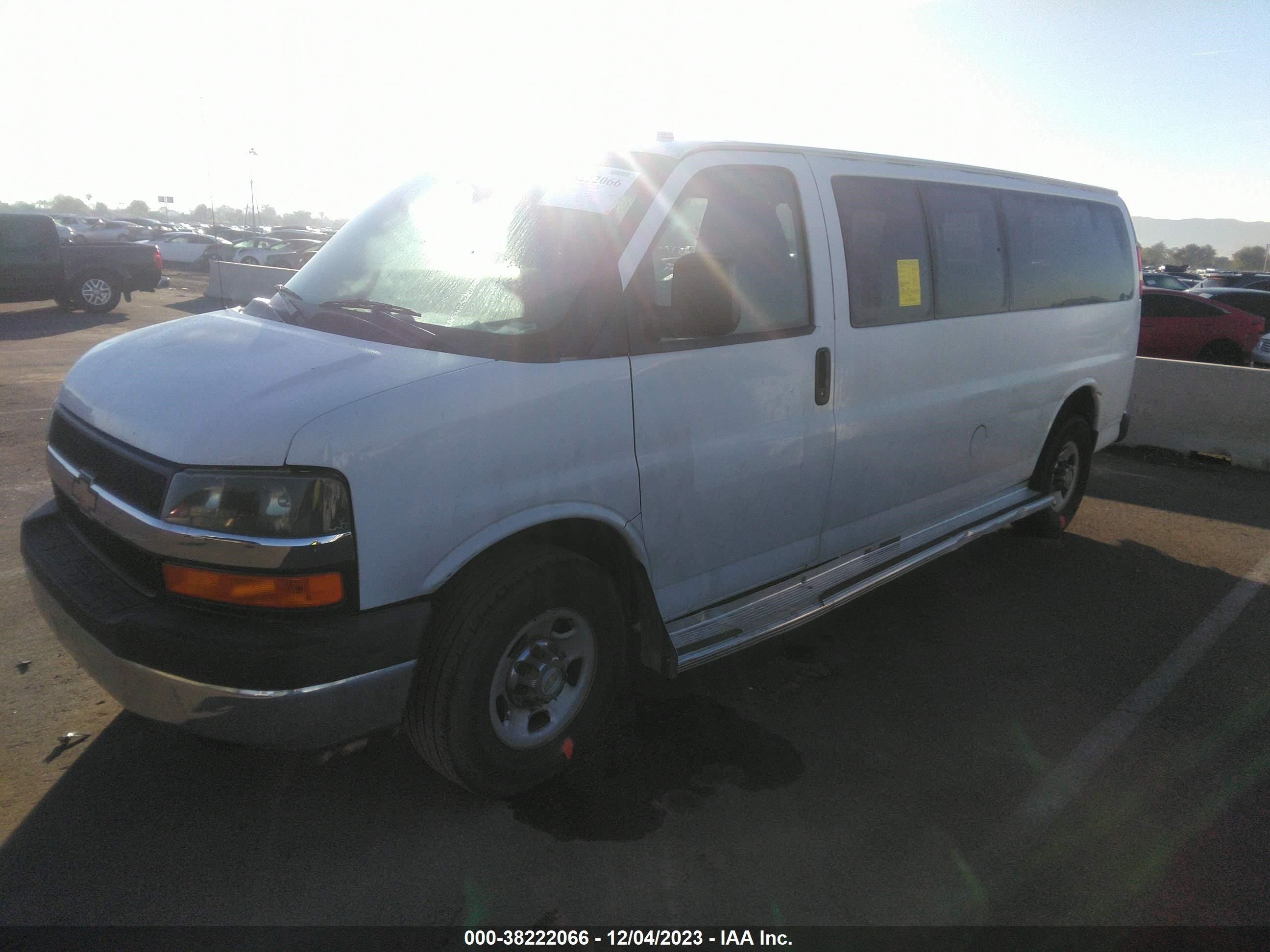 Photo 1 VIN: 1GAZG1FG1C1140644 - CHEVROLET EXPRESS 