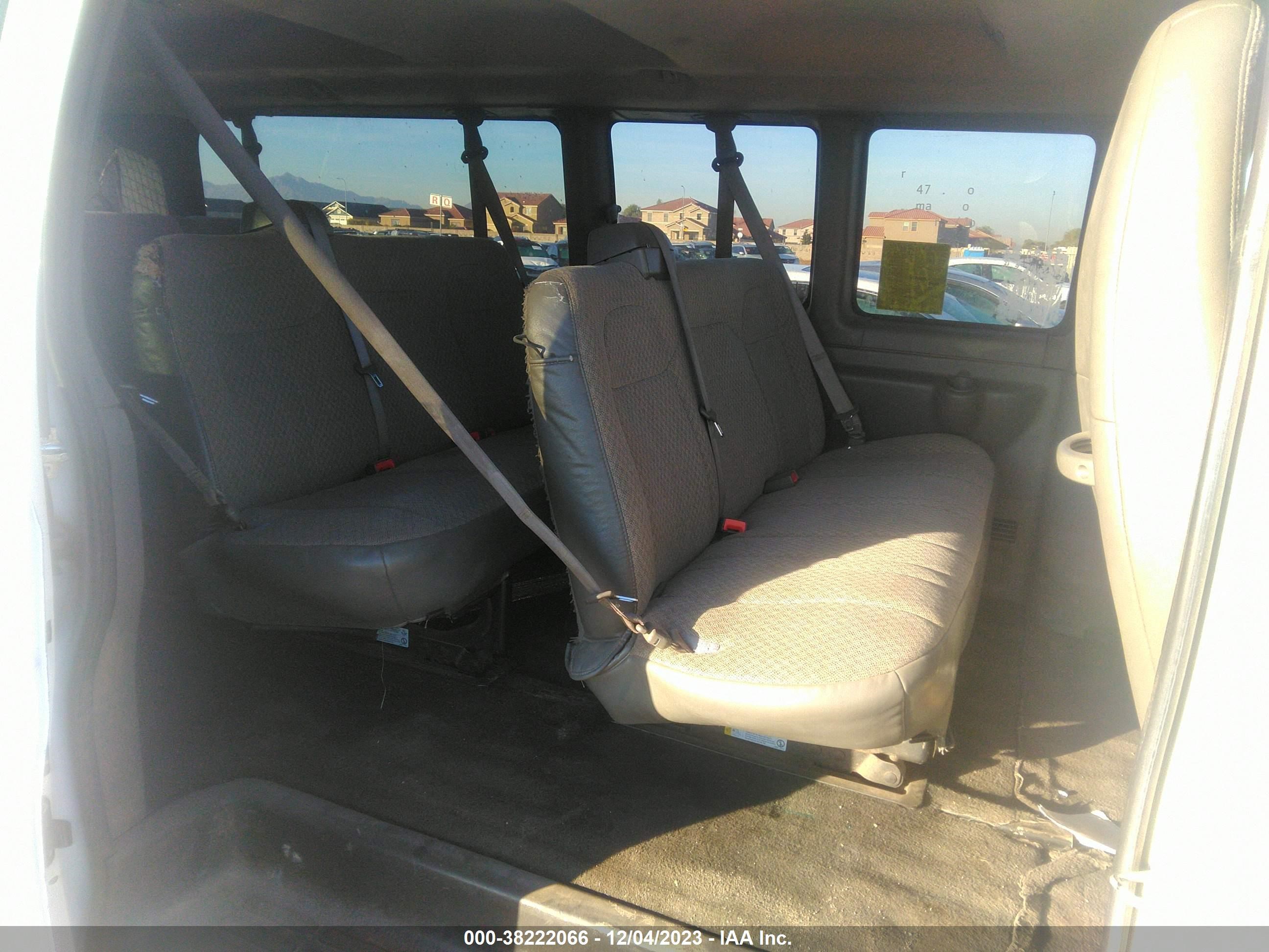 Photo 7 VIN: 1GAZG1FG1C1140644 - CHEVROLET EXPRESS 