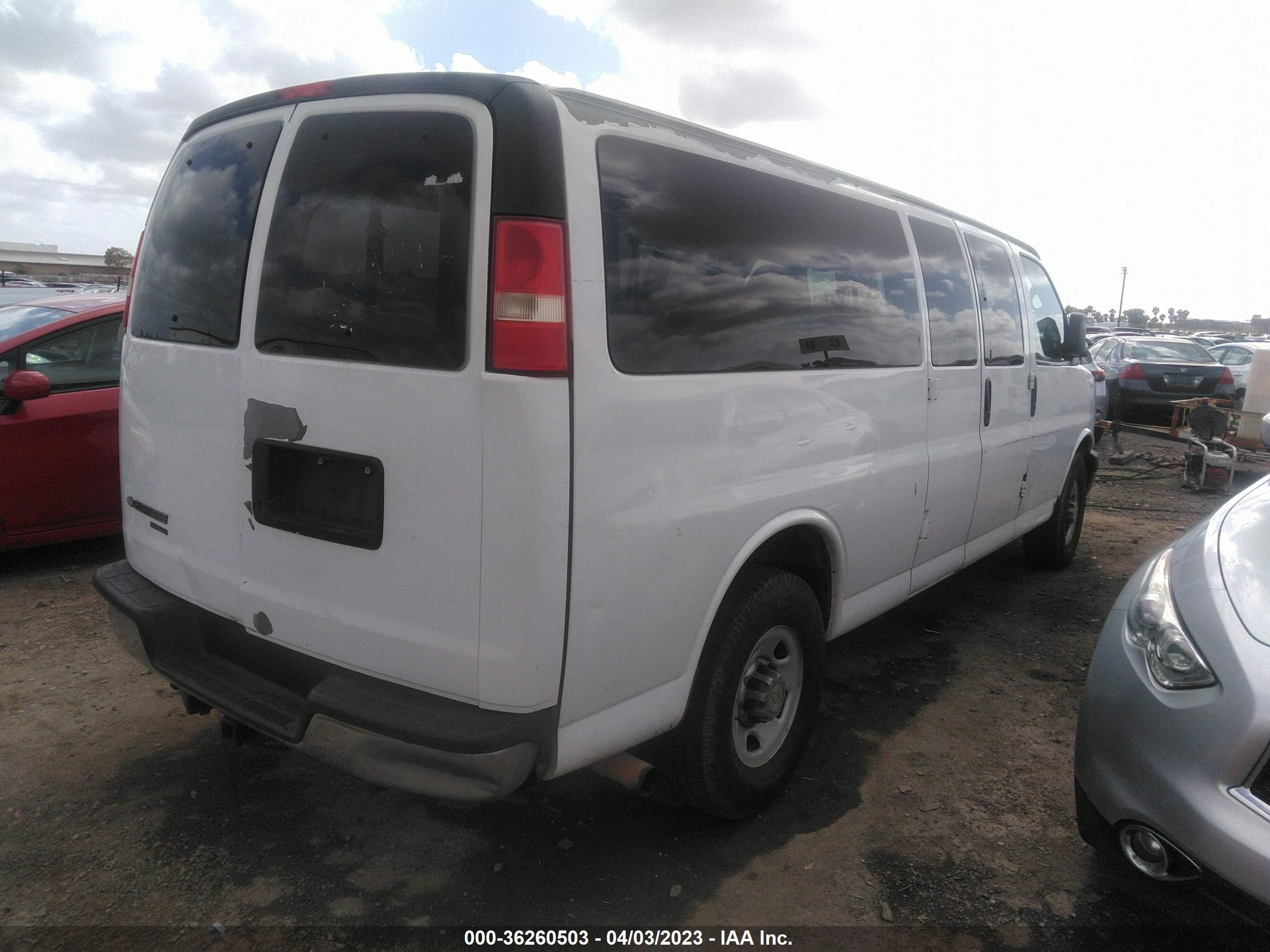 Photo 3 VIN: 1GAZG1FG2C1178951 - CHEVROLET EXPRESS 