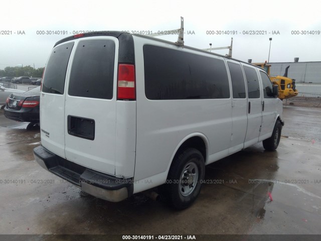 Photo 3 VIN: 1GAZG1FG6F1117557 - CHEVROLET EXPRESS PASSENGER 