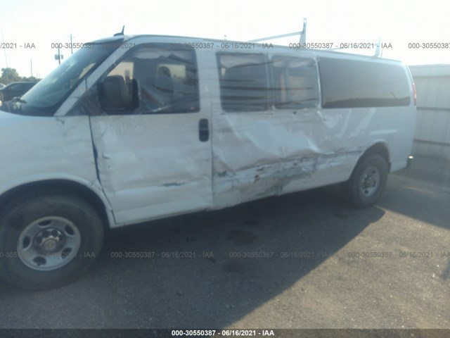 Photo 5 VIN: 1GAZG1FG6F1117557 - CHEVROLET EXPRESS PASSENGER 