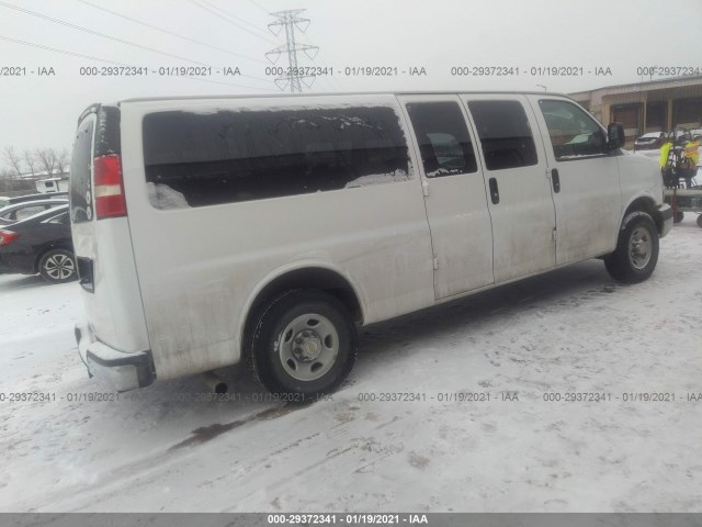 Photo 3 VIN: 1GAZG1FG7F1111623 - CHEVROLET EXPRESS PASSENGER 