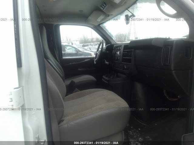 Photo 4 VIN: 1GAZG1FG7F1111623 - CHEVROLET EXPRESS PASSENGER 