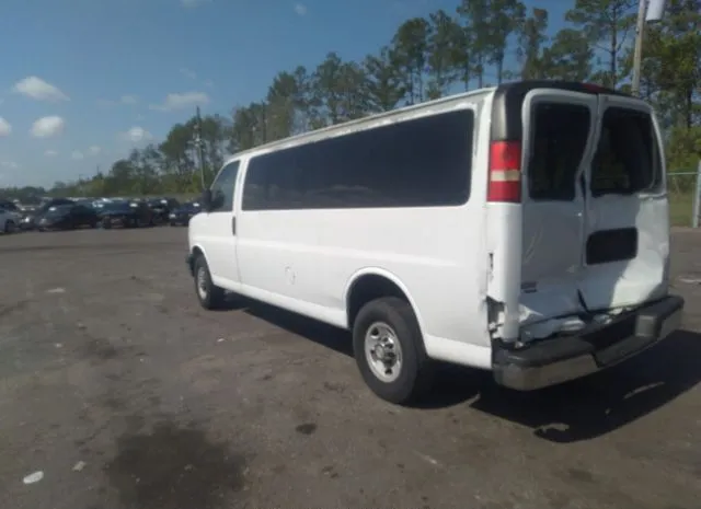 Photo 2 VIN: 1GAZG1FG8D1105634 - CHEVROLET EXPRESS PASSENGER 