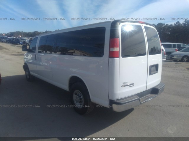 Photo 2 VIN: 1GAZG1FG9F1177011 - CHEVROLET EXPRESS PASSENGER 