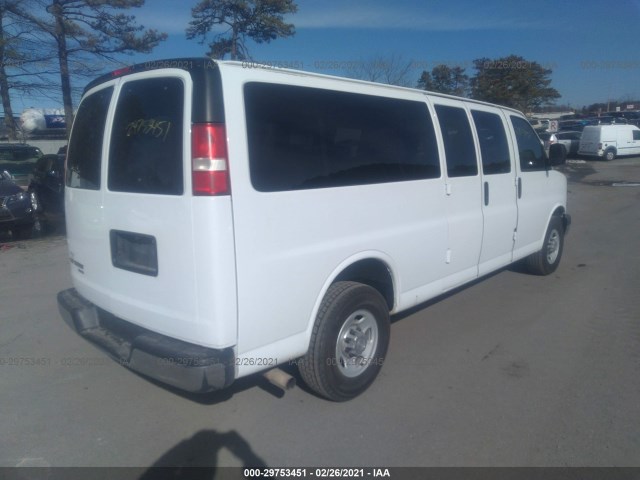 Photo 3 VIN: 1GAZG1FG9F1177011 - CHEVROLET EXPRESS PASSENGER 