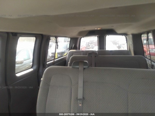 Photo 7 VIN: 1GAZGLFG5H1349114 - CHEVROLET EXPRESS PASSENGER 