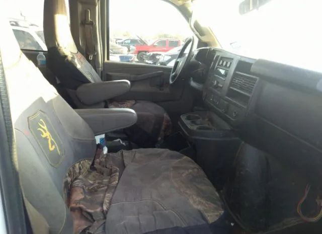 Photo 4 VIN: 1GAZGMFG0G1262502 - CHEVROLET EXPRESS PASSENGER 