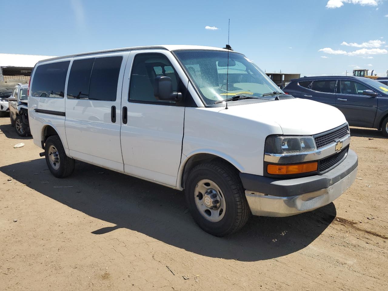 Photo 3 VIN: 1GAZGMFG6H1194000 - CHEVROLET EXPRESS 