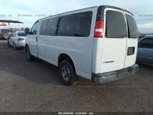 Photo 2 VIN: 1GAZGMFP5K1312271 - CHEVROLET EXPRESS PASSENGER 