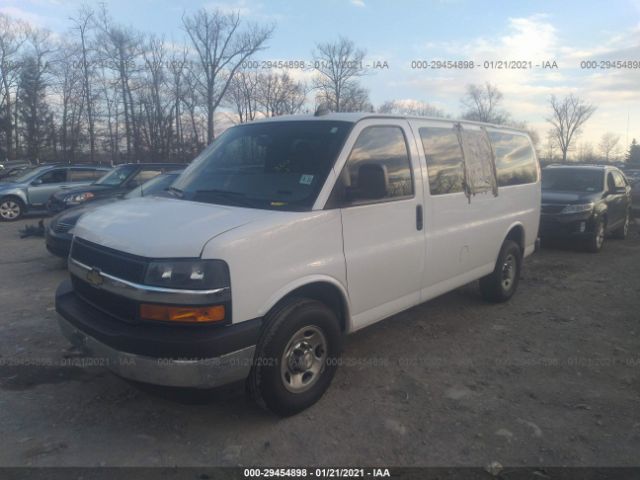 Photo 1 VIN: 1GAZGMFP8J1201342 - CHEVROLET EXPRESS PASSENGER 