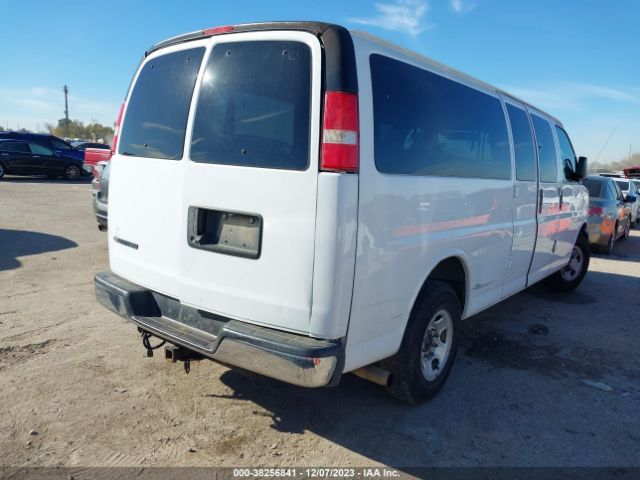 Photo 3 VIN: 1GAZGNFF0G1251027 - CHEVROLET EXPRESS PASSENGER 