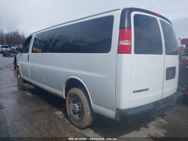 Photo 2 VIN: 1GAZGNFF1H1190546 - CHEVROLET EXPRESS 3500 