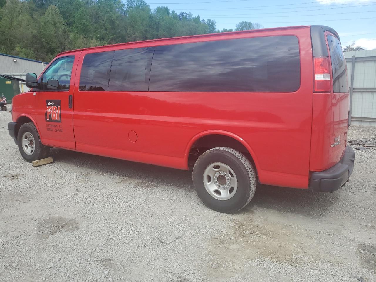 Photo 1 VIN: 1GAZGNFG3J1233928 - CHEVROLET EXPRESS 