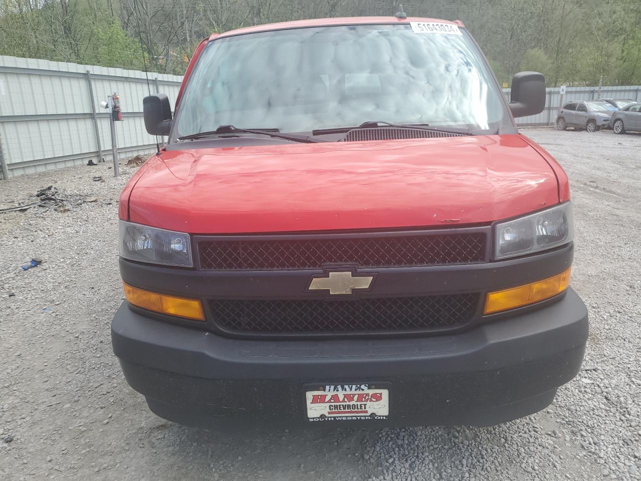 Photo 4 VIN: 1GAZGNFG3J1233928 - CHEVROLET EXPRESS 