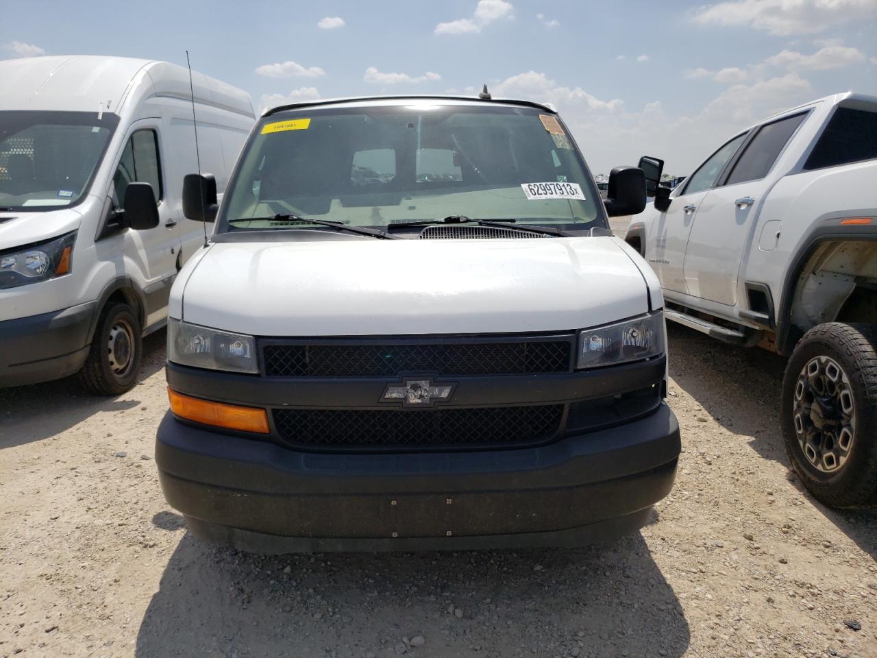 Photo 4 VIN: 1GAZGNFG4J1178308 - CHEVROLET EXPRESS 