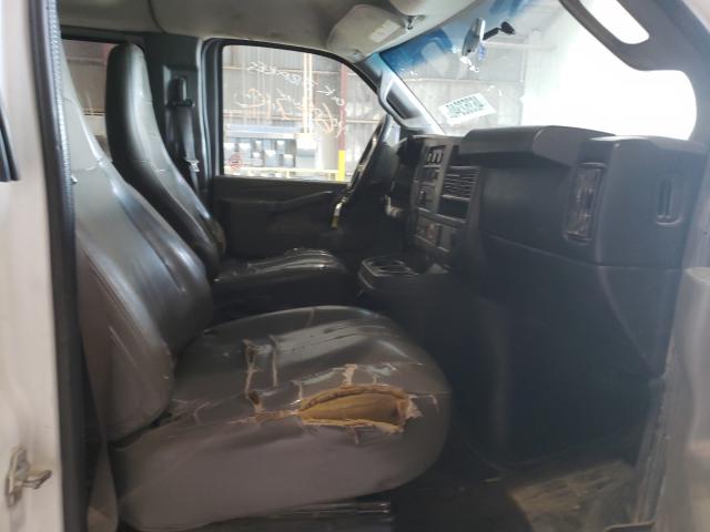 Photo 4 VIN: 1GAZGNFG7G1150656 - CHEVROLET EXPRESS PASSENGER 