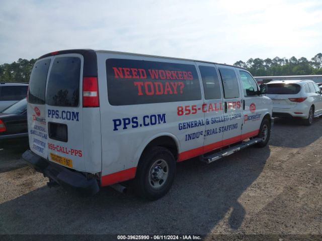 Photo 3 VIN: 1GAZGNFG8J1288942 - CHEVROLET EXPRESS 