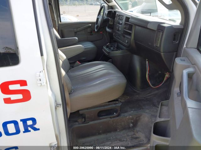 Photo 4 VIN: 1GAZGNFG8J1288942 - CHEVROLET EXPRESS 