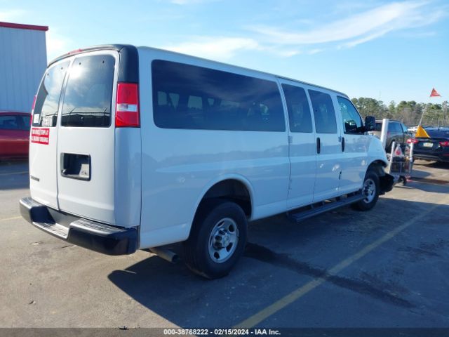 Photo 3 VIN: 1GAZGNFGXL1248638 - CHEVROLET EXPRESS PASSENGER 