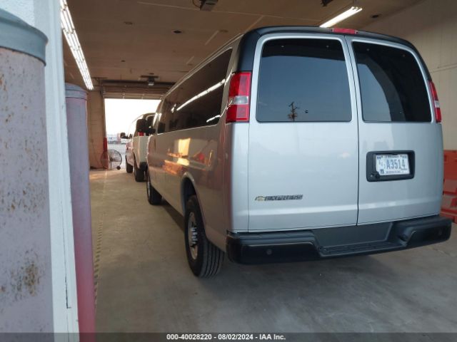 Photo 2 VIN: 1GAZGNFP2R1224777 - CHEVROLET EXPRESS 