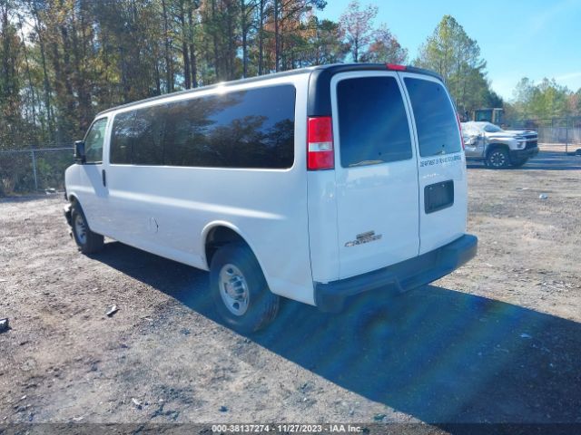 Photo 2 VIN: 1GAZGNFP5K1369849 - CHEVROLET EXPRESS 3500 