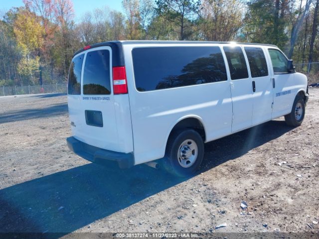 Photo 3 VIN: 1GAZGNFP5K1369849 - CHEVROLET EXPRESS 3500 