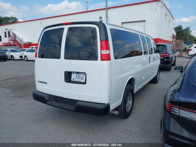 Photo 3 VIN: 1GAZGNFP5R1225146 - CHEVROLET EXPRESS 