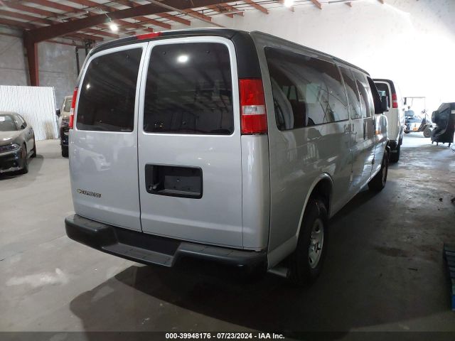 Photo 3 VIN: 1GAZGNFPXR1204132 - CHEVROLET EXPRESS 