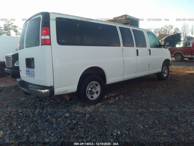 Photo 3 VIN: 1GAZGPFG0H1204022 - CHEVROLET EXPRESS PASSENGER 