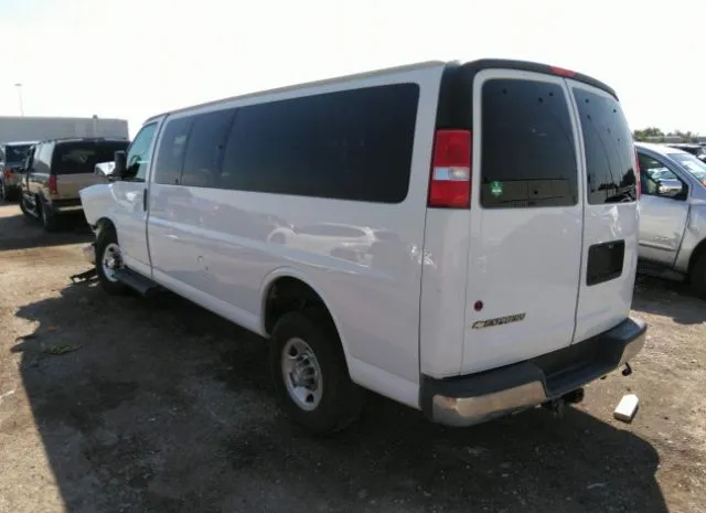 Photo 2 VIN: 1GAZGPFG0K1293064 - CHEVROLET EXPRESS PASSENGER 