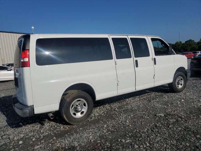 Photo 2 VIN: 1GAZGPFG2J1209261 - CHEVROLET EXPRESS 